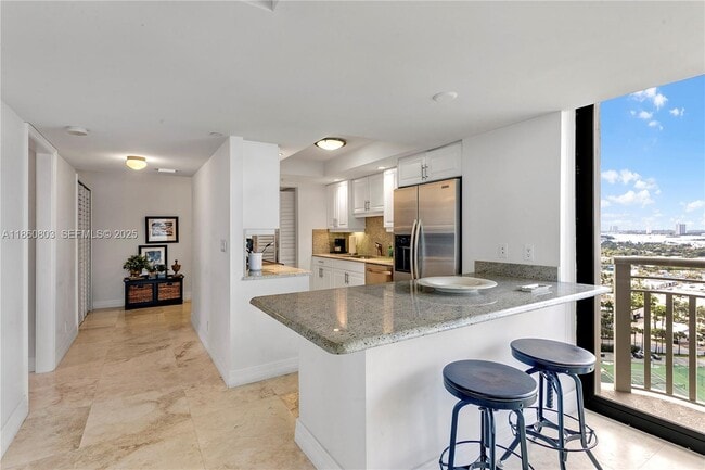 Building Photo - 3000 N Ocean Dr