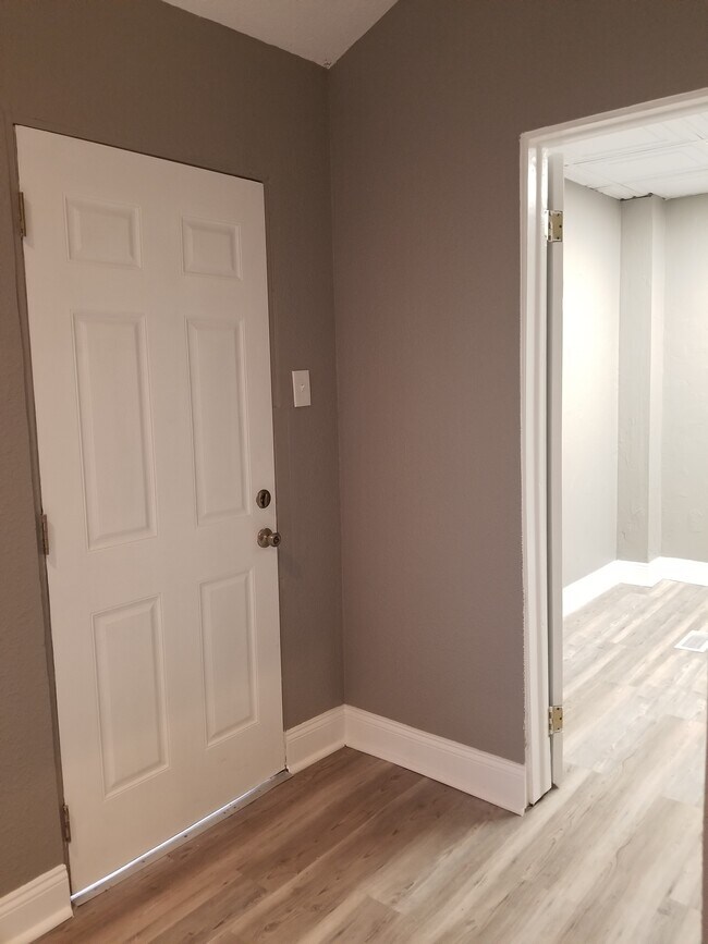 Bonus Room/Bedroom 3 - 519 Carothers Ave