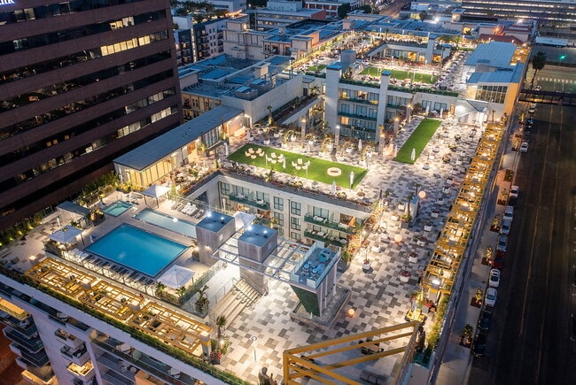 Building Photo - TENTEN Downtown