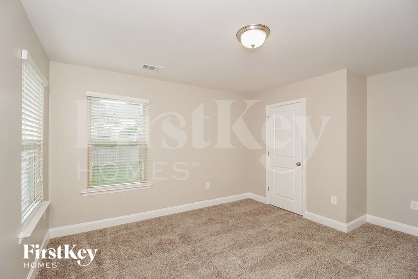 Building Photo - 119 Dynasty Ln
