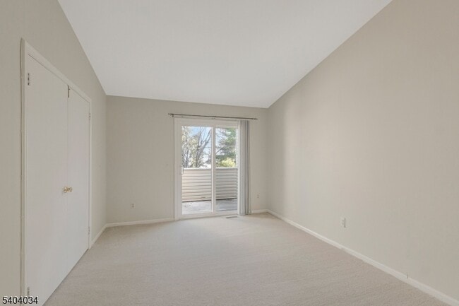 Building Photo - 20 Academy Ct