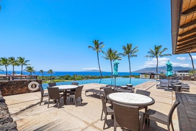 Building Photo - 3-bedroom, 2.5-bath unit | Kai Malu