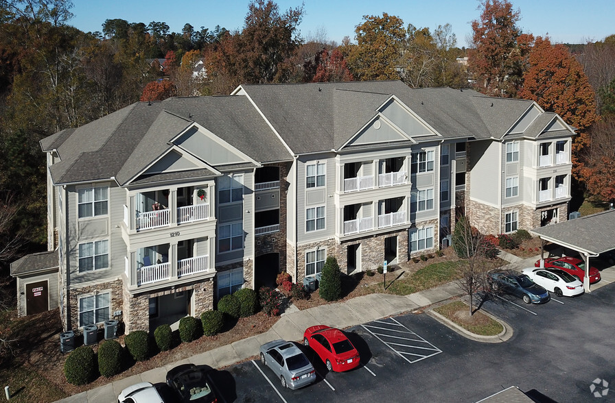Primary Photo - Greystone at Widewaters