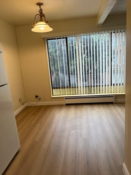 Building Photo - 277 3rd Ave