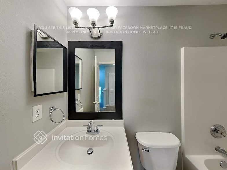 Building Photo - 17220 Cambridge Woods Ct