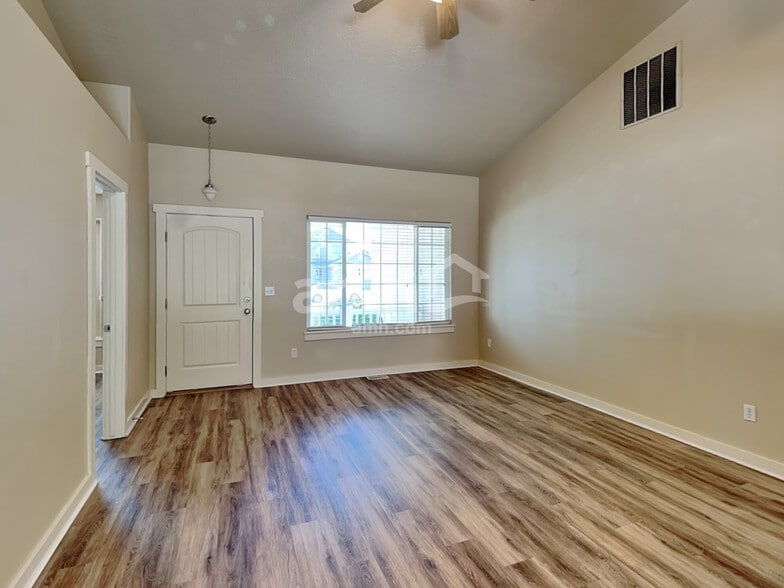 Building Photo - 1699 N Firebrick Dr