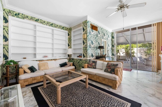 Building Photo - 1048 S Ocean Blvd