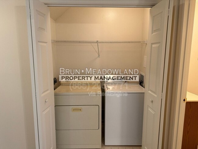 Building Photo - 6523 Doe Creek Way