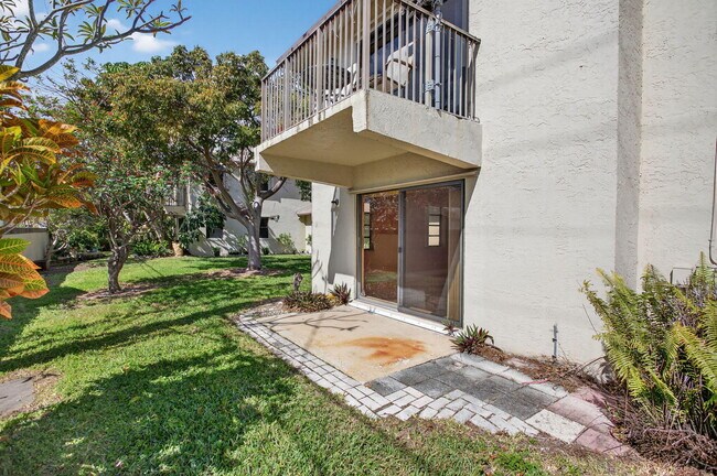 Building Photo - 1780 NE 39th Ct