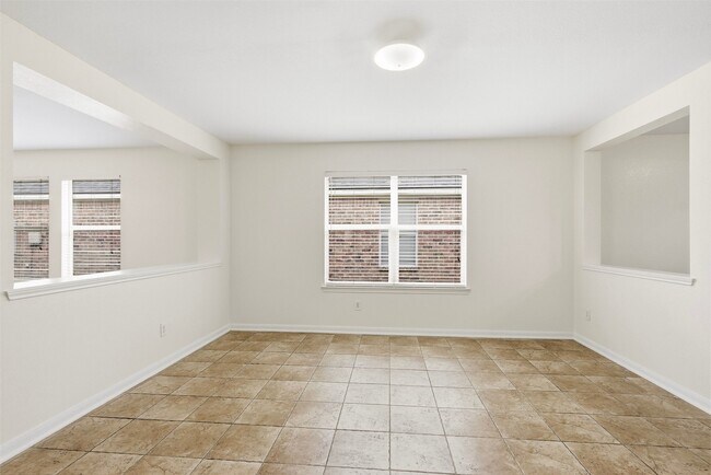 Building Photo - 7719 Serene Wood Ln