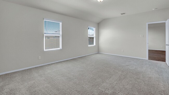 Building Photo - 4 BR / 2 BA - 2032 SF in Seguin - Arroyo Ranch!