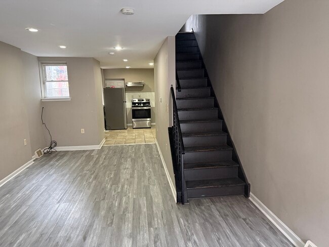 Building Photo - 2429 N Bouvier St