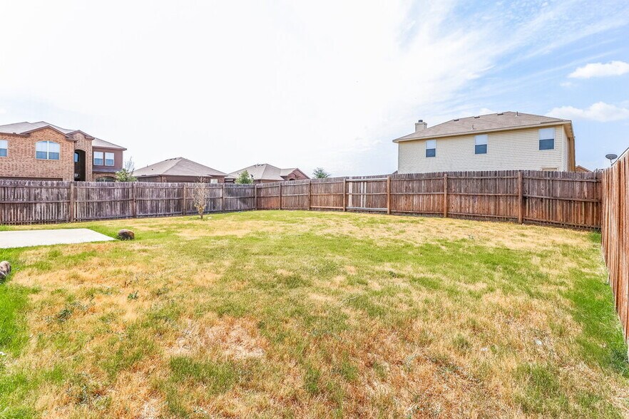 Building Photo - 801 San Miguel Trail