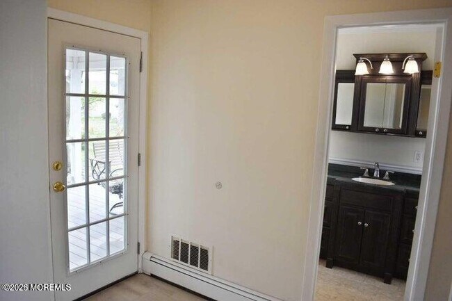 Building Photo - 27 Castle Harbor Dr