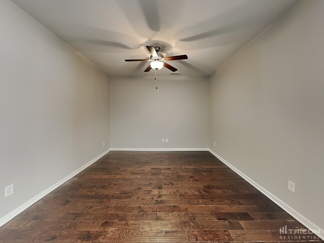 Building Photo - 205 Ashmere Ct