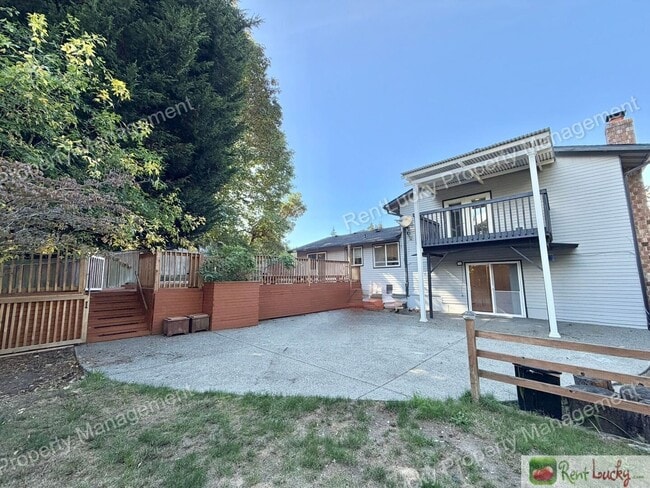 Building Photo - 4901 SW 327th Pl
