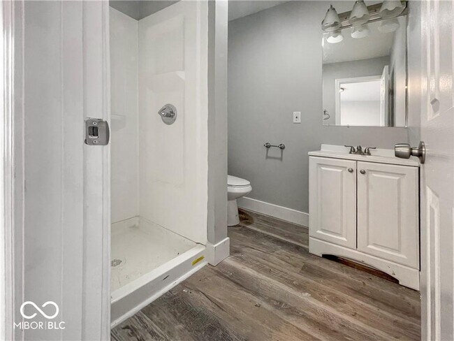 Building Photo - 4630 Farrington Ave