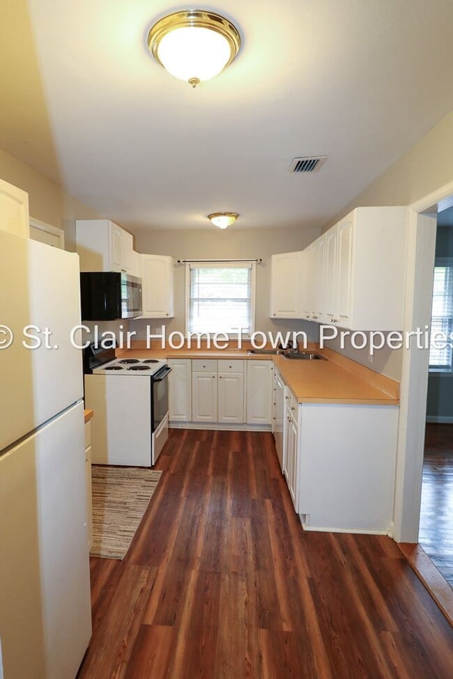 Building Photo - Pell City Rental