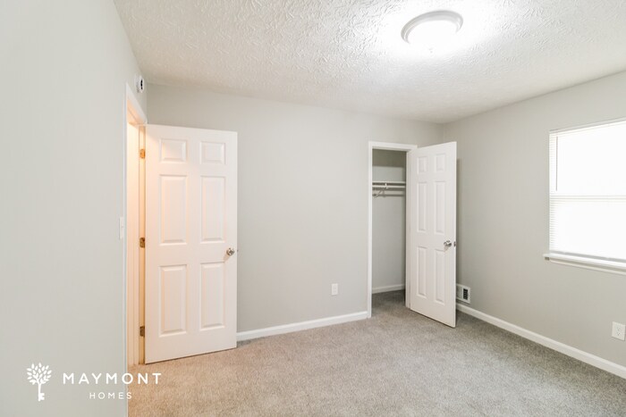 Building Photo - 9046 Southcrest Ct