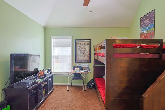 Building Photo - 363 Heathrow Dr