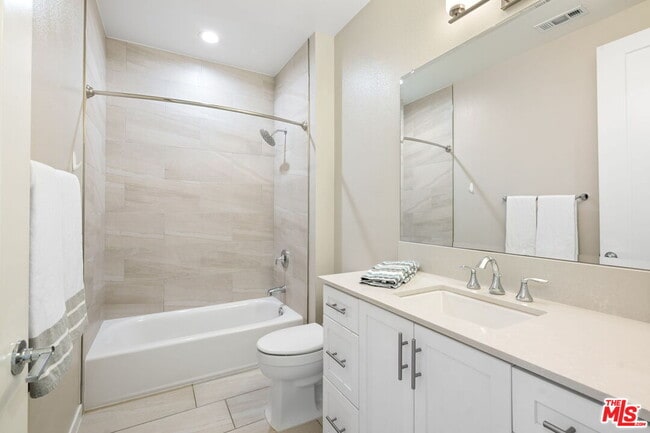 Building Photo - 4373 Paxton Pl