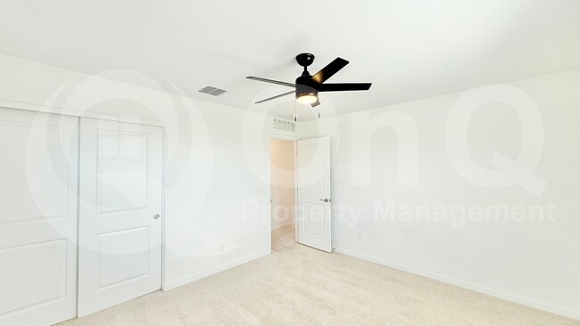 Building Photo - 40414 W Sunland Dr