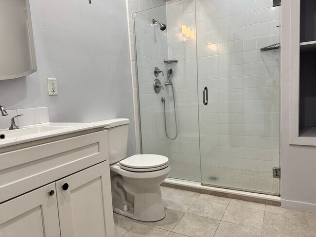 Building Photo - 950 Dorchester Ave