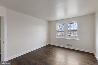 Building Photo - 3902 Erdman Ave