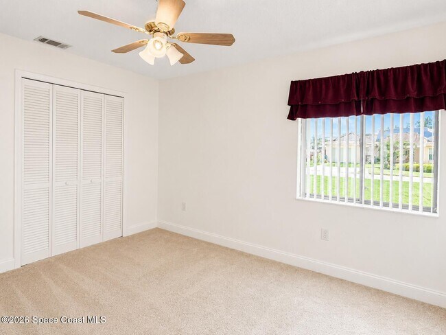 Building Photo - 662 Castaways St NE