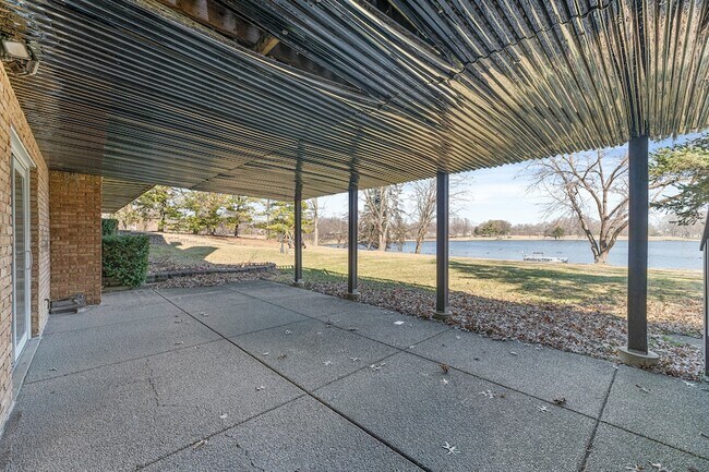 Building Photo - 2419 Cumberland Cir