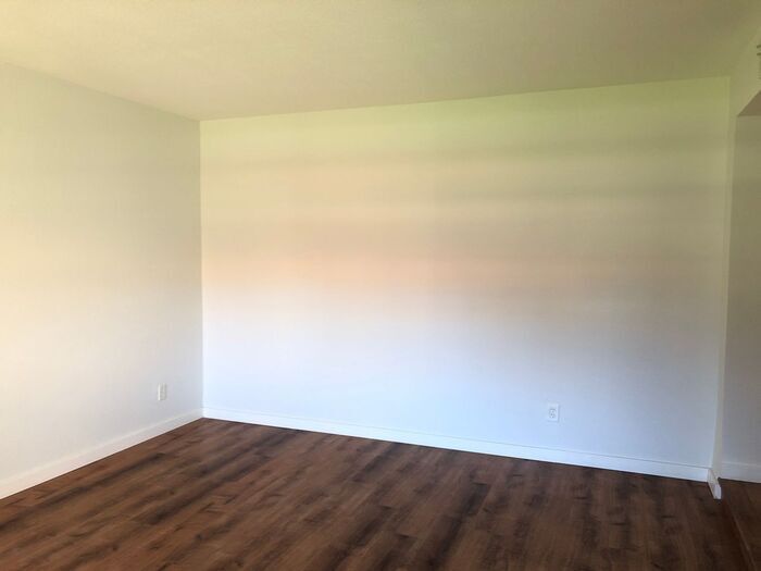 Building Photo - 9019 E Winchcomb Dr