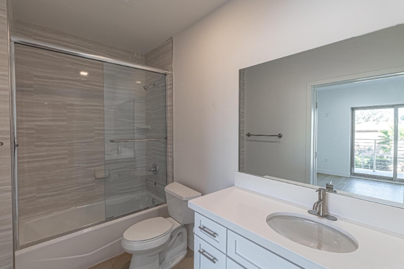 Building Photo - 3672 W Imperial Hwy