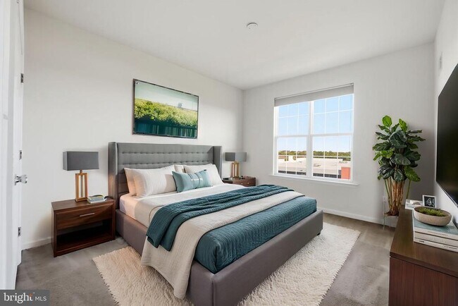 Building Photo - 43849 Kingston Station Terrace