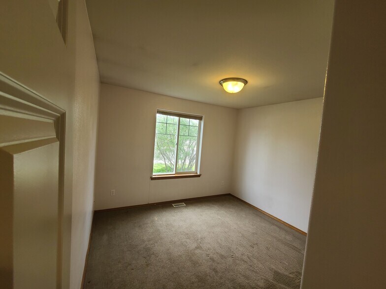 Building Photo - 2411 N Columbia St