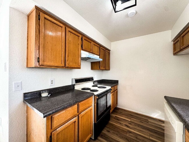 Building Photo - "Spacious 4-Bedroom Home in Yuma with 2 Full Baths!"