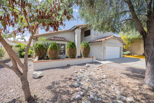 Building Photo - 11121 W Sunflower Pl