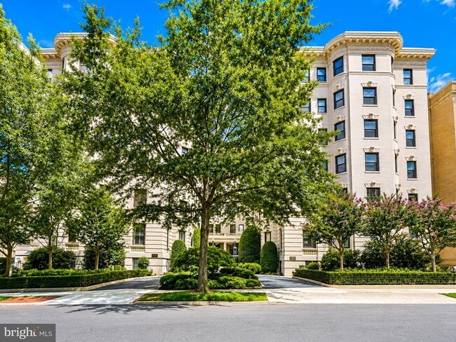 Building Photo - 2153 California St NW