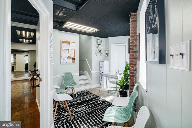 Building Photo - 1309 W Moyamensing Ave
