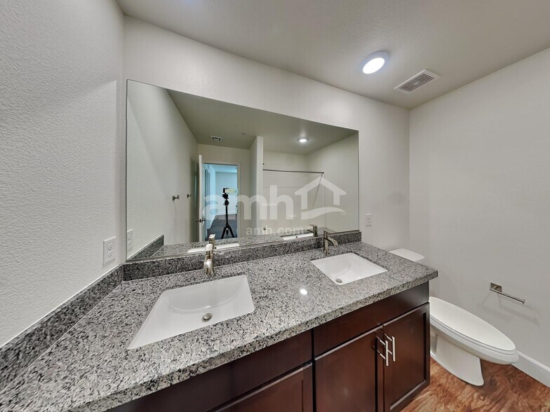 Building Photo - 289 Cape Seville Pl