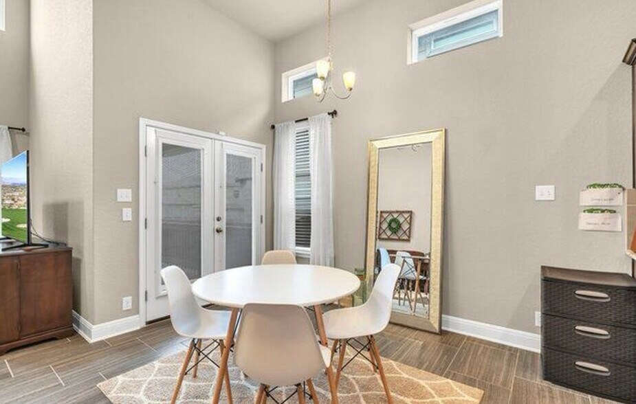 Building Photo - 630 Hollimon Pky