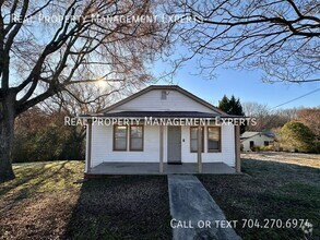 Building Photo - Charming 2BR/1BA Home in Concord!