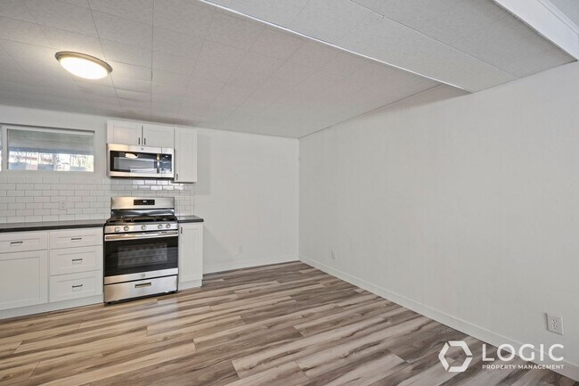 Building Photo - 23 W 1500 S