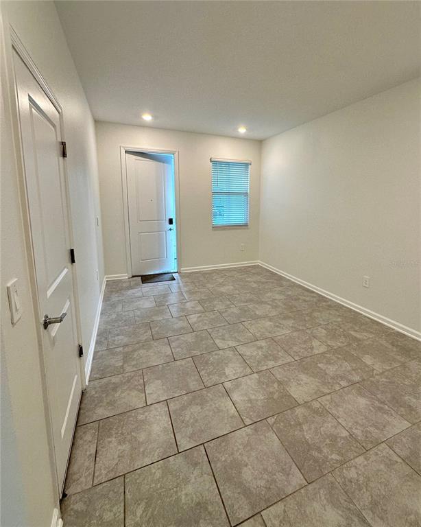 Building Photo - 7477 Stone Crk Trl