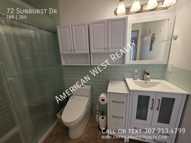 Building Photo - 72 Sun Burst Dr