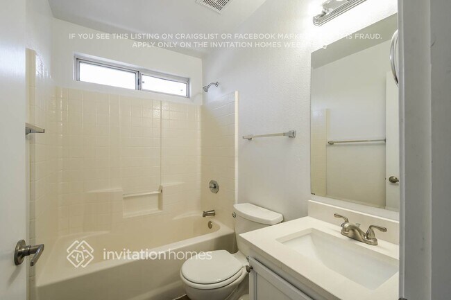 Building Photo - 7138 West Via De Luna Dr
