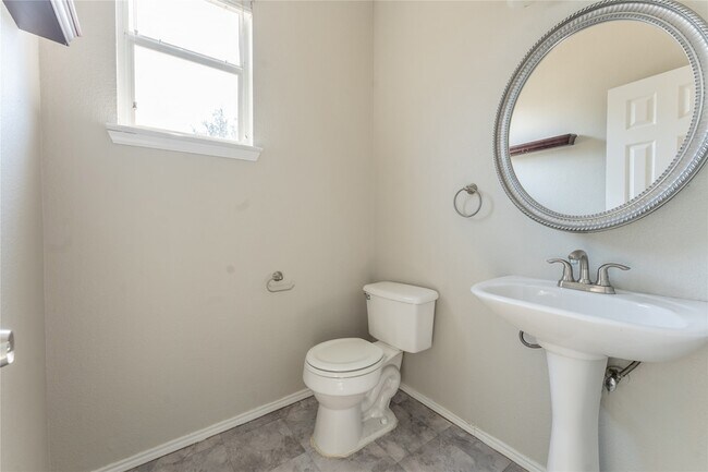 Building Photo - 5028 Senator Dr