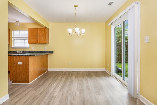Building Photo - 9026 Tibble Creek Way