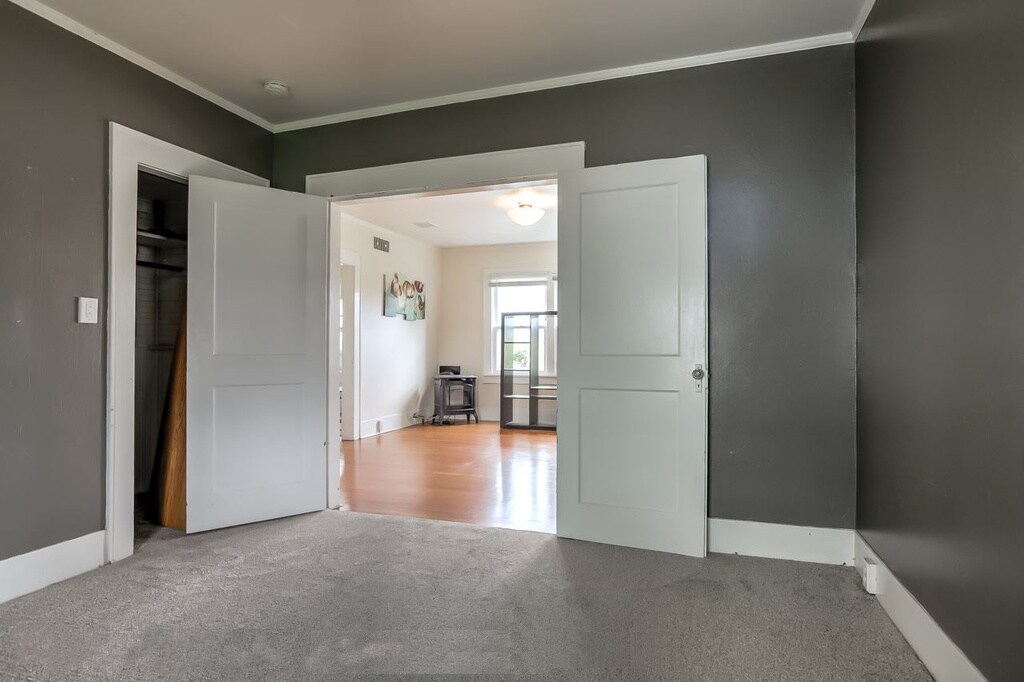 Bedroom 1 - 353 Southwest B Avenue