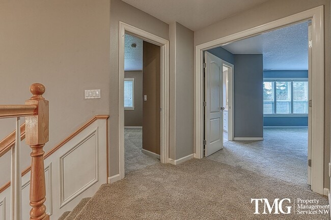 Building Photo - Stunning Home in Sought-After Ashley Heights!