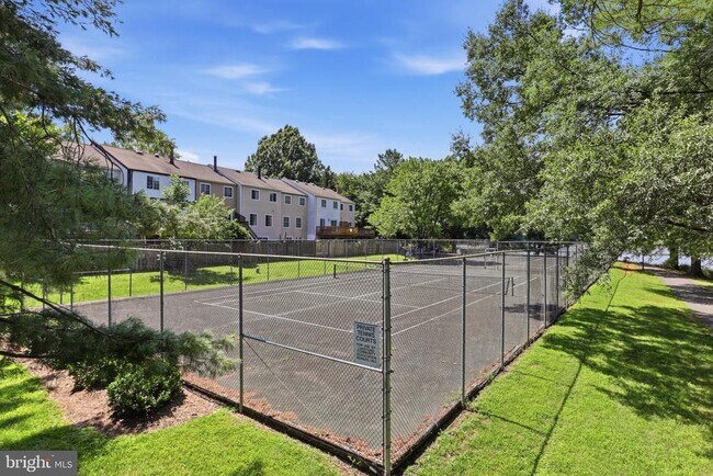 Building Photo - 7739 Inversham Dr